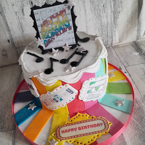 Couture Cakes & Confections Mold - Hospitality and gastronomy