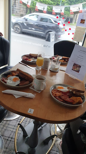 Comentarii opinii despre The Old Thirteenth Cheshire Astley Volunteer Rifleman Corps Inn