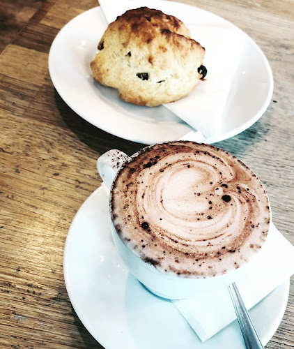 116 Drymen Rd, Bearsden, Glasgow G61 3RA, United Kingdom