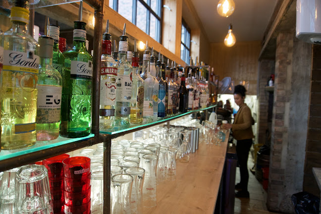 19-20 Elvet Bridge, Durham DH1 3AA, United Kingdom