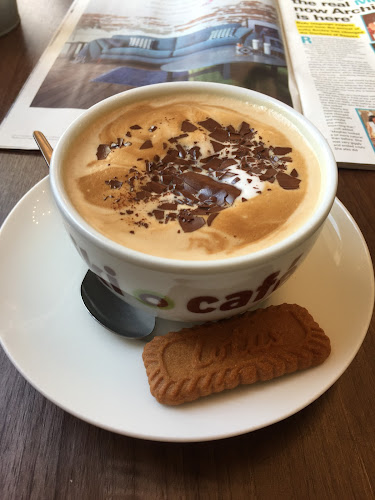 Opinii despre Whyatts - Coffee Shop în Coulsdon - Hospitality and gastronomy
