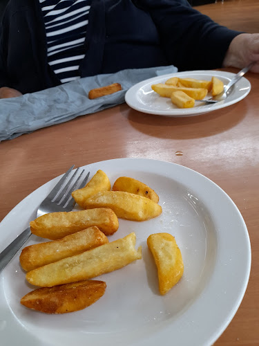 Opinii despre Atrium Restaurant & Coffee Shop în Wirral - Hospitality and gastronomy