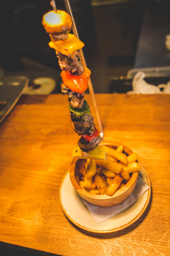 Opinii despre 19Twenty Bar & Grill în Durham - Hospitality and gastronomy