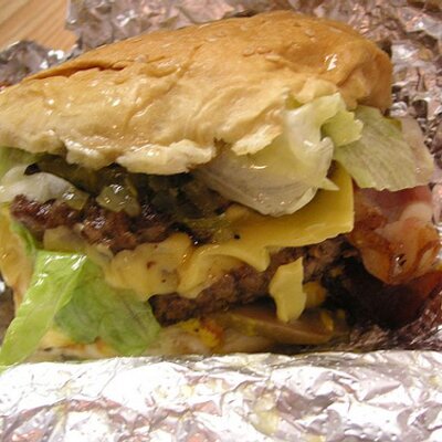 Five Guys Cheshire Oaks - Hospitality and gastronomy