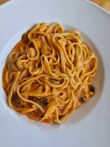 Pasco's Italian - Cottingham