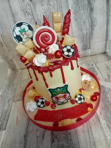 Couture Cakes & Confections Mold - Hospitality and gastronomy