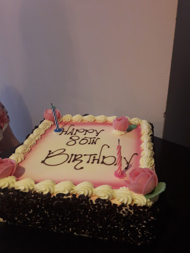 Comentarii opinii despre Nafees Bakers & Sweets Keighley