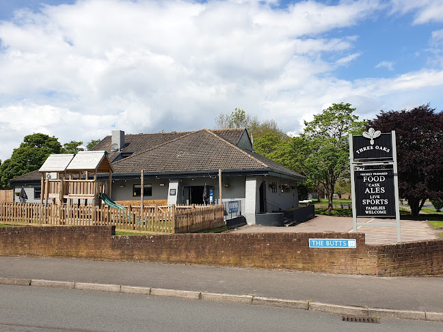 Three Oaks Inn - Hospitality and gastronomy