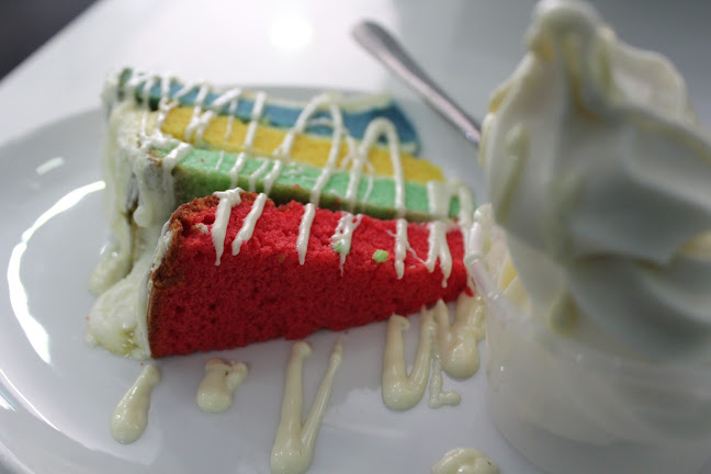 Cakes & Shakes - Hospitality and gastronomy