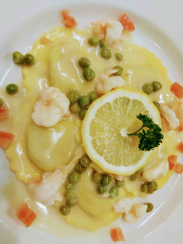 195 Waldegrave Rd, Teddington TW11 8LX, United Kingdom