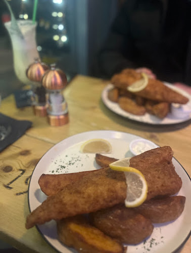 19-20 Elvet Bridge, Durham DH1 3AA, United Kingdom