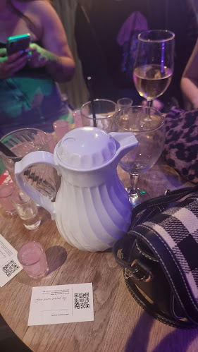 Comentarii opinii despre Twisters Bar