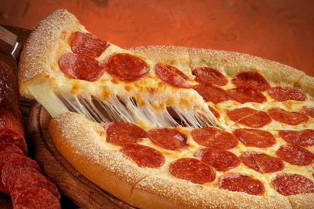 44 Green Ln, Hadfield, Glossop SK13 2DT, United Kingdom