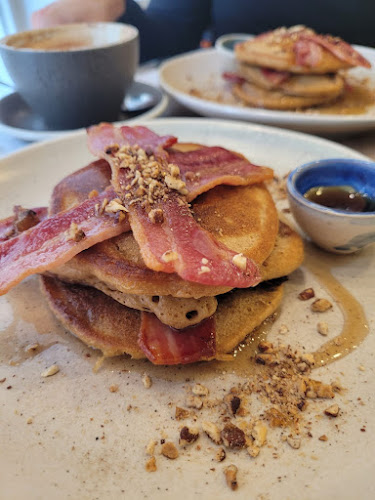 7 Bridge St, Bath BA2 4AS, United Kingdom