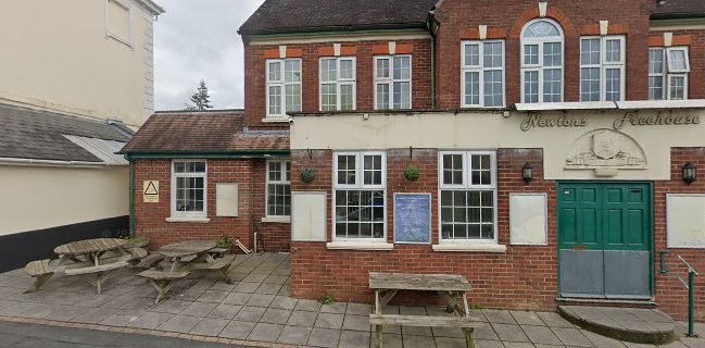 Newtons Free House - Newton Abbot